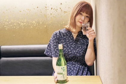 人気“お酒インフルエンサー” 「365日酒を飲むあんちゃん」の酒LIFE！ “炭酸で割って美味しい日本酒”「瑞音」を飲みながら語ってもらった 画像