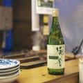 福岡のお酒好きタレントが長浜で“屋台飲み”！中上真亜子さんが『瑞音』を飲みながら語る酒LIFE